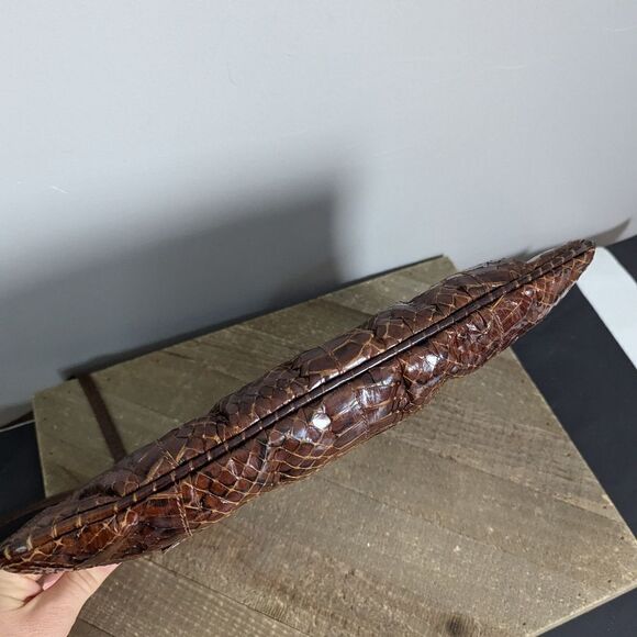 Vintage Leather Purse, Embossed Faux Snake Skin shoulder bag brown 1970s - Picture 9 of 10